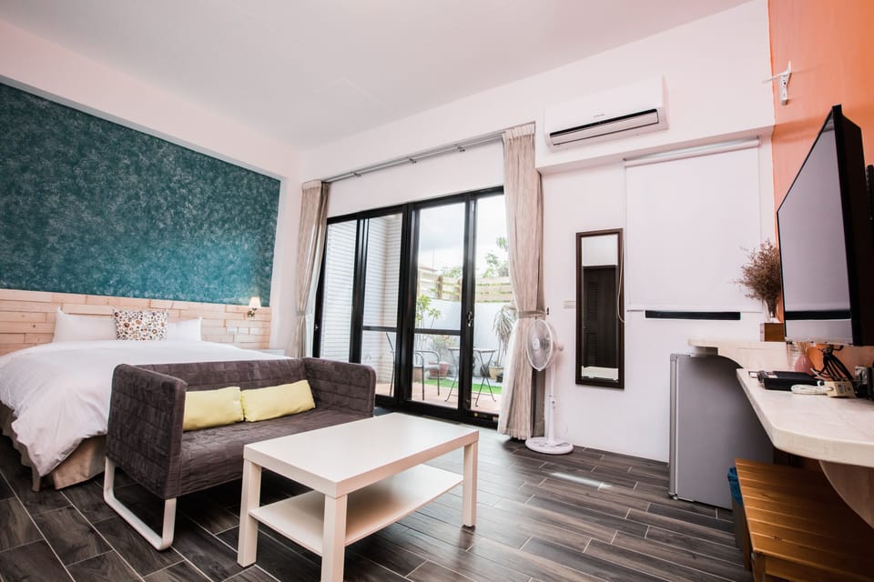 Superior Double Room, Balcony | Desk, blackout drapes, free WiFi