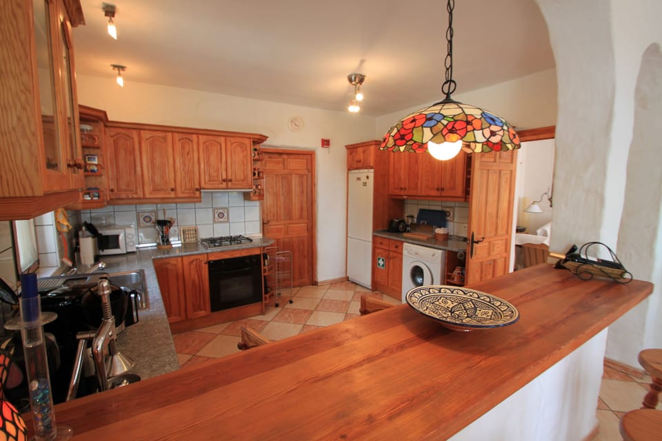 ground floor, kitchen