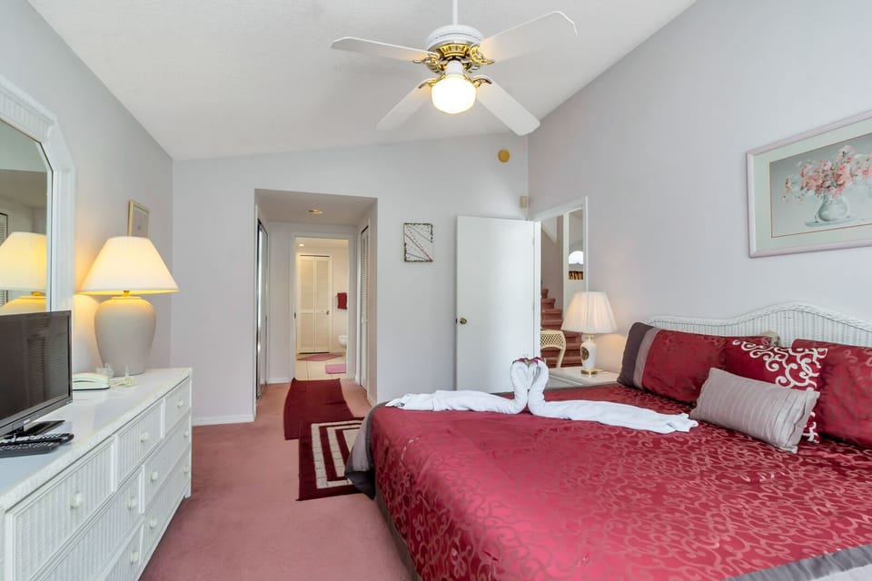 Master Bedroom with ensuite bathroom