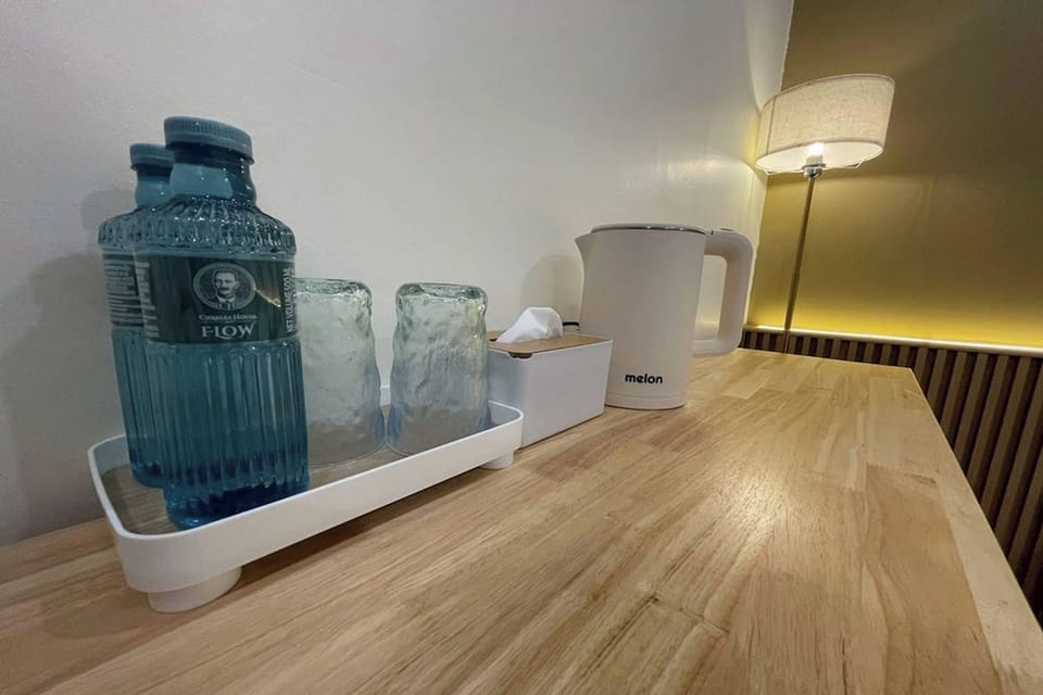 Executive Double Room | Shared kitchen | Electric kettle