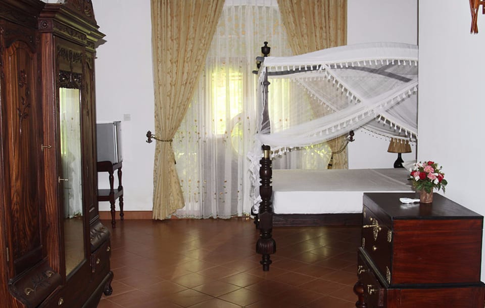 Exclusive Double Room, 1 Bedroom, Pool View, Poolside | Premium bedding, minibar, desk, WiFi (free)