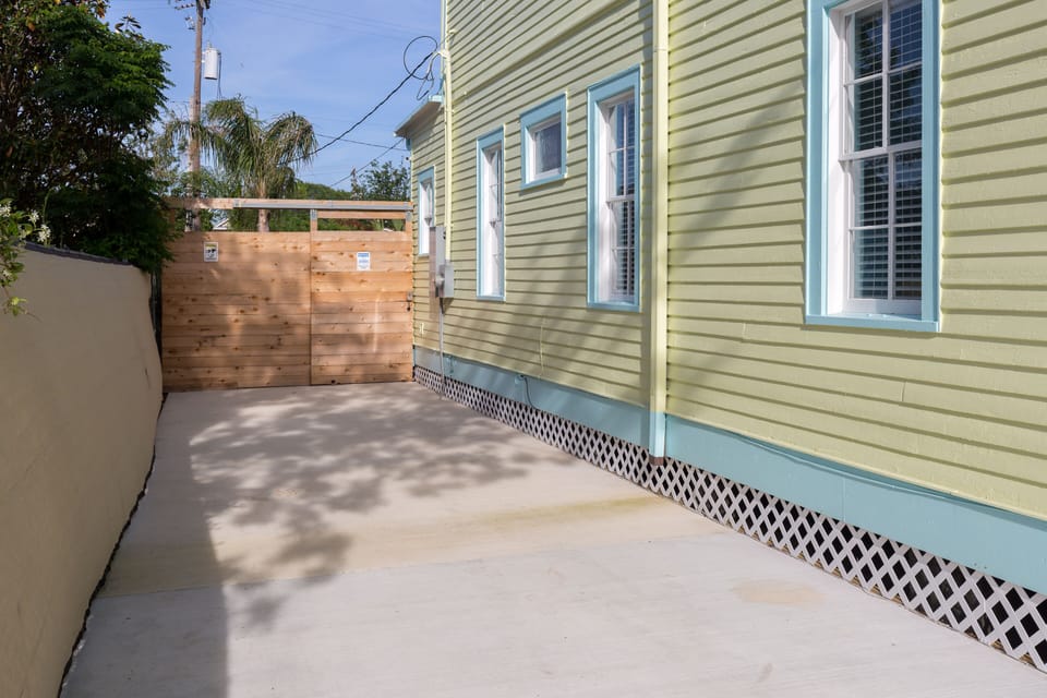 Driveway holds approximately 3-4 vehicles.