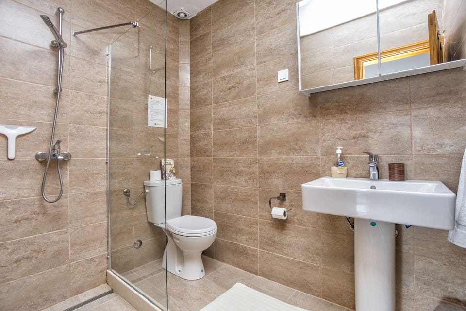 Upstairs Bathroom at Villa Ruza
