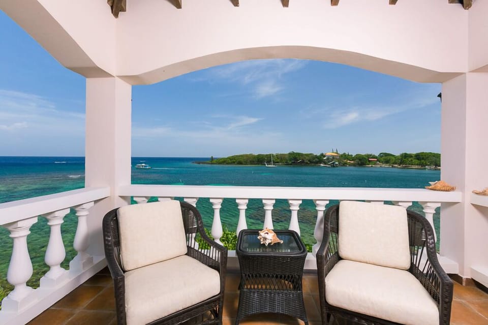 House, 4 Bedrooms | Property grounds