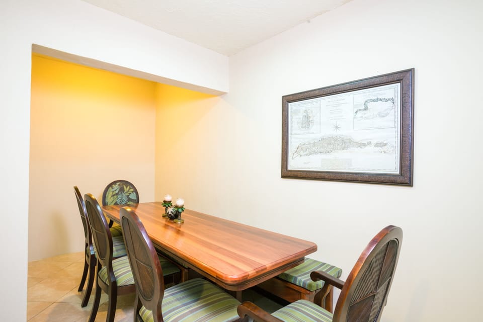 Condo, 3 Bedrooms | Dining