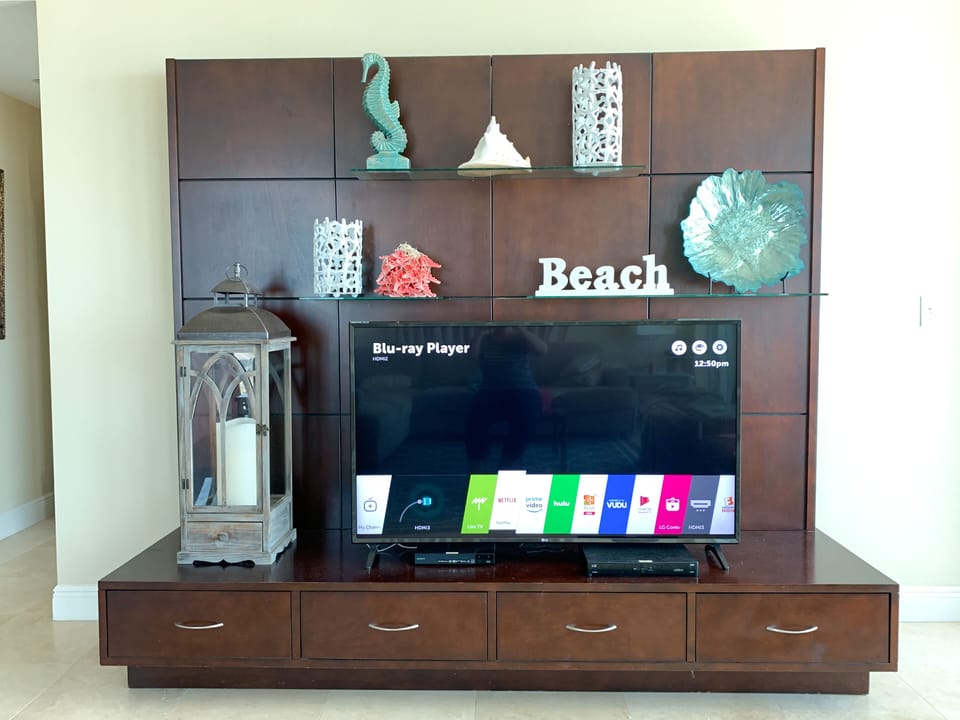 Smart TV with access to all the apps!