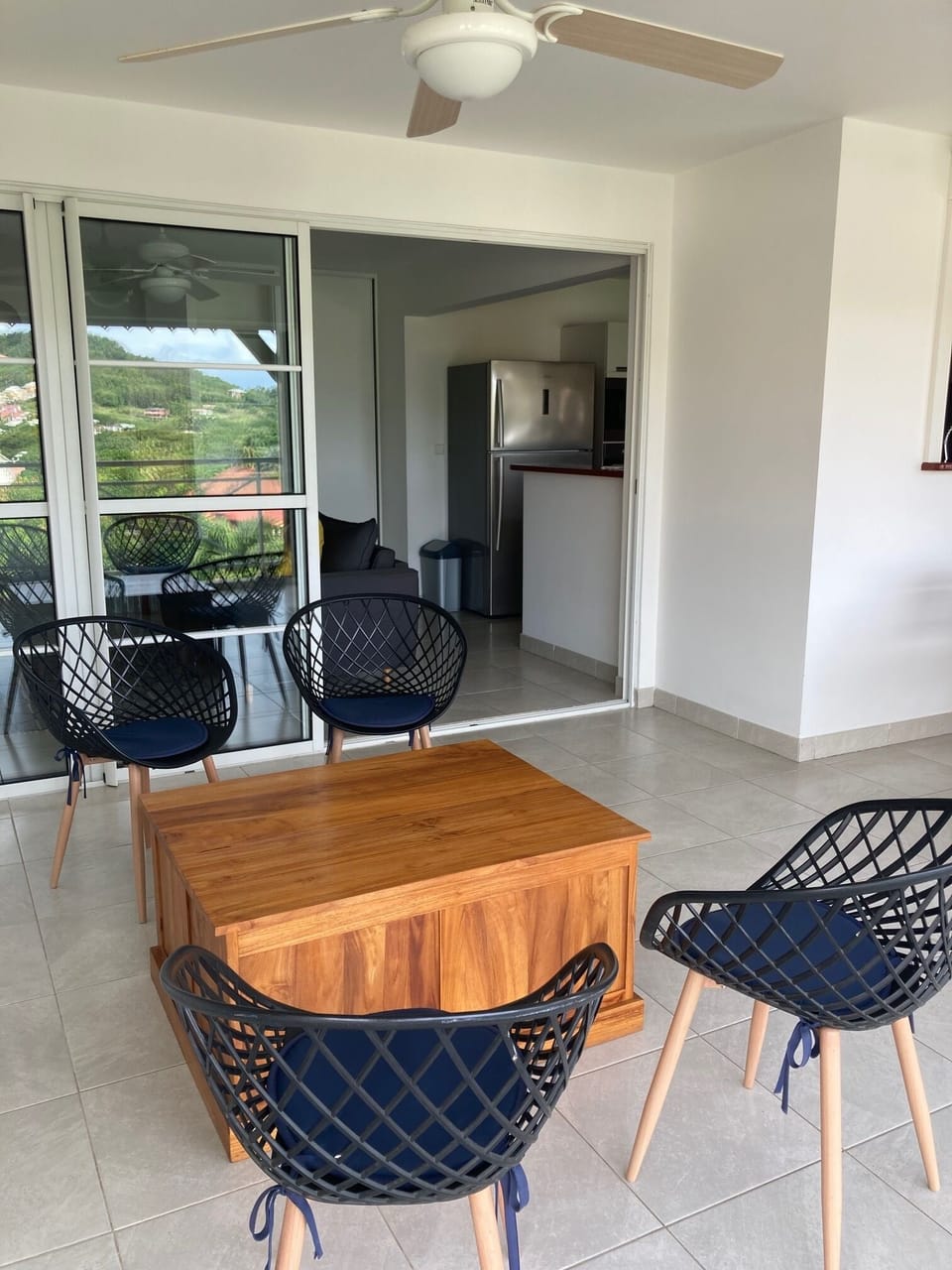 Family Apartment, 2 Bedrooms, Non Smoking, Bay View | Living area | 32-inch flat-screen TV with satellite channels, TV, toys
