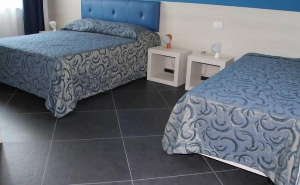 Double or Twin Room | Desk, free WiFi, wheelchair access