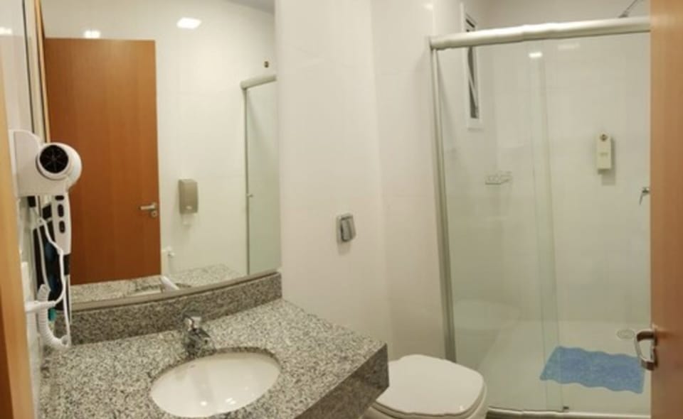 Shower, free toiletries, hair dryer