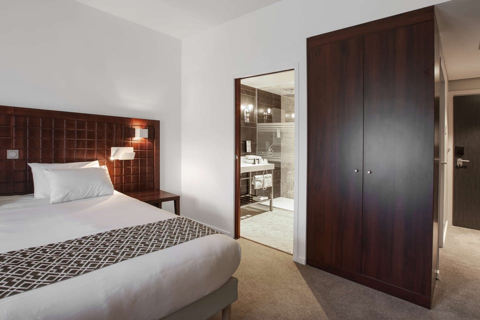 Premium bedding, pillowtop beds, individually decorated, desk