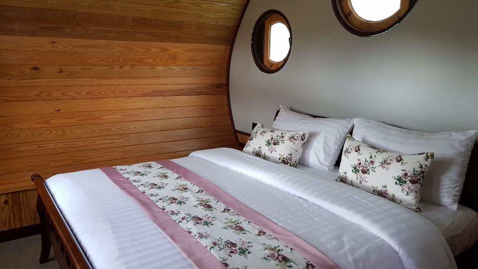 Standard Double Room | Minibar, desk, rollaway beds, free WiFi