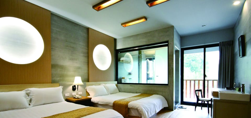 Superior Quadruple Room, Bathtub | Blackout drapes, free WiFi, bed sheets