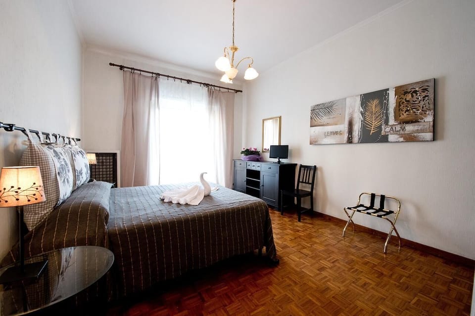 Double or Twin Room, Private Bathroom (Internal) | Premium bedding, down comforters, in-room safe, soundproofing