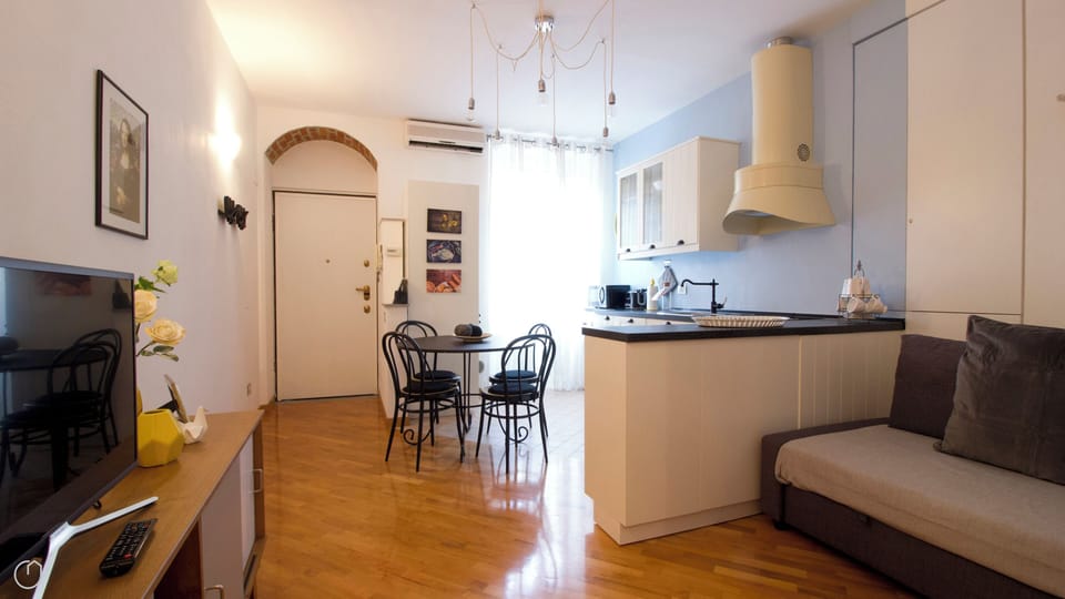 Apartment (1 Bedroom) | Interior