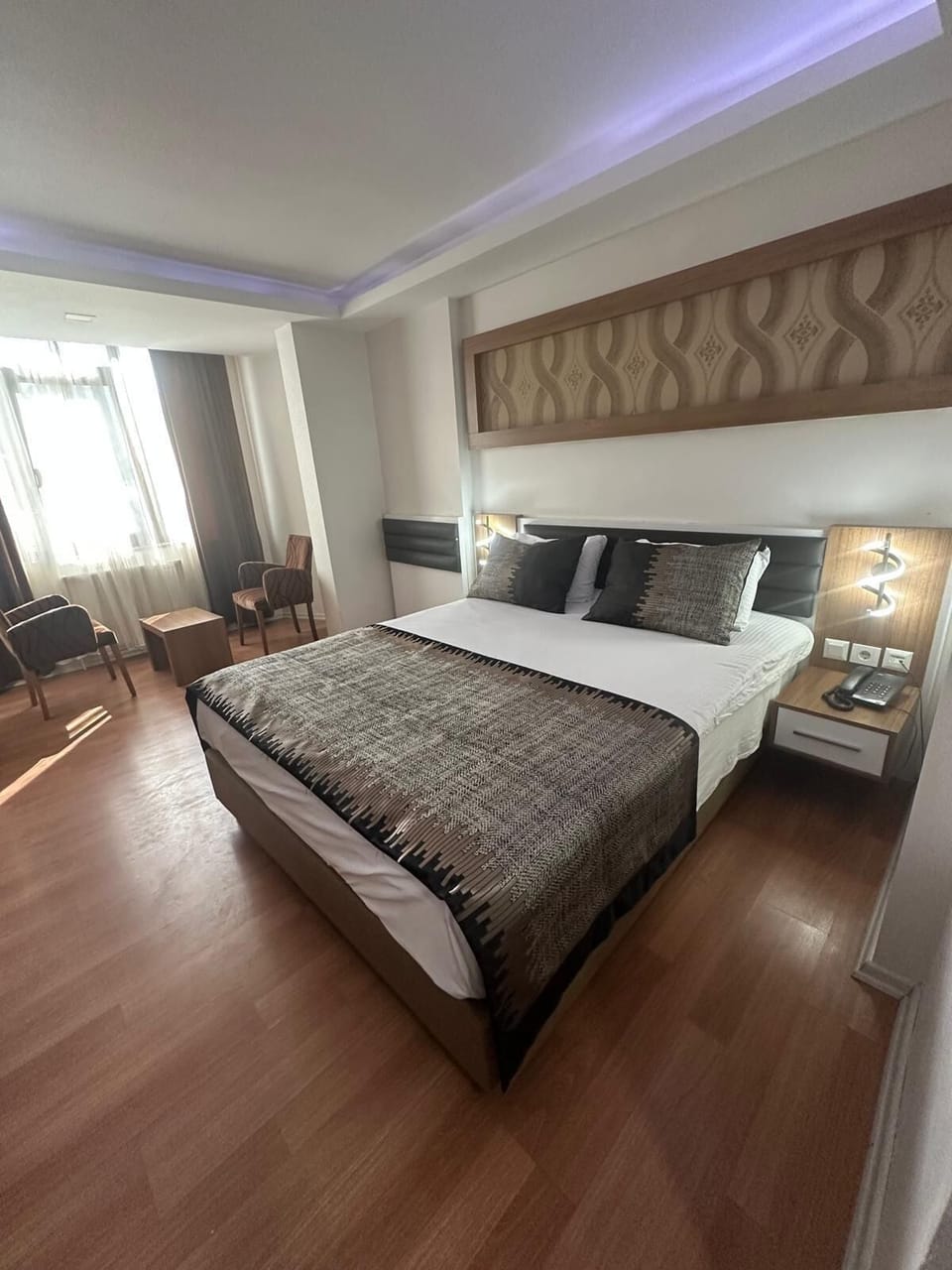 Standard Double Room, 1 Bedroom | Minibar, WiFi (free), bed sheets