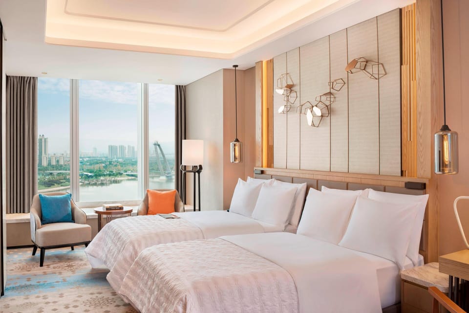 1 bedroom, premium bedding, in-room safe, desk