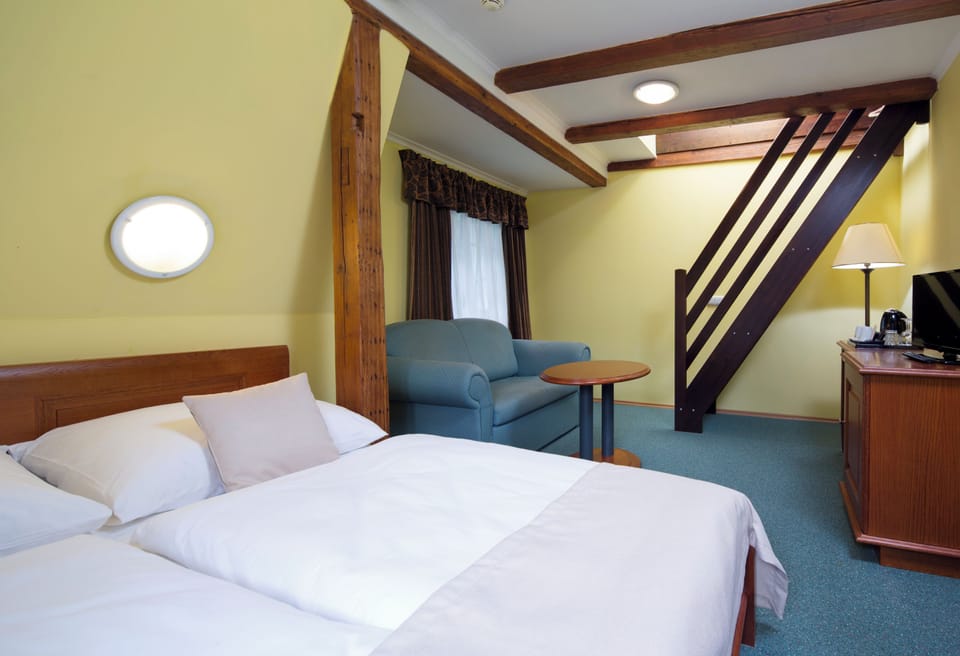 In-room safe, desk, blackout drapes, free WiFi