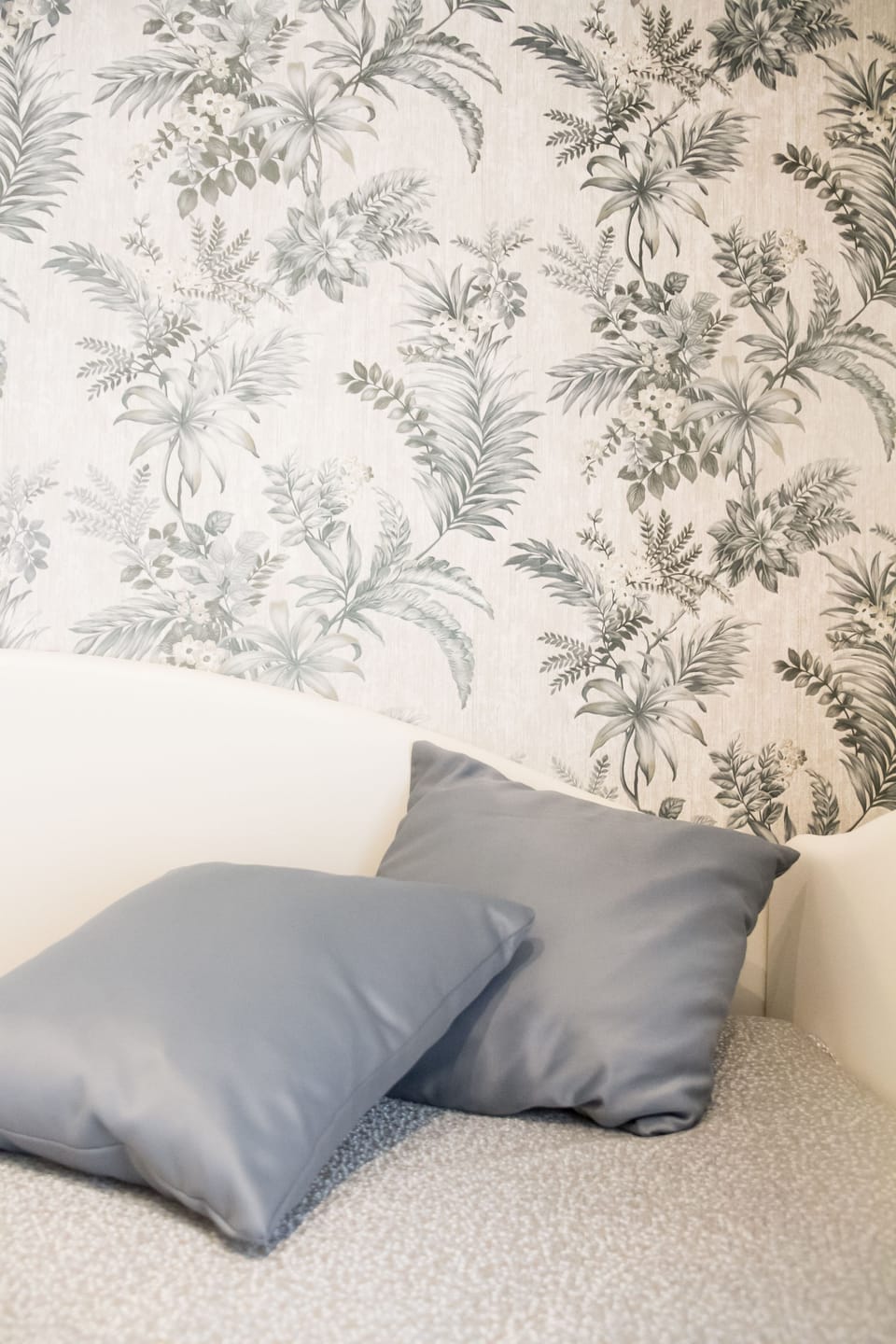 Standard Single Room, Balcony | Premium bedding, minibar, in-room safe, individually furnished