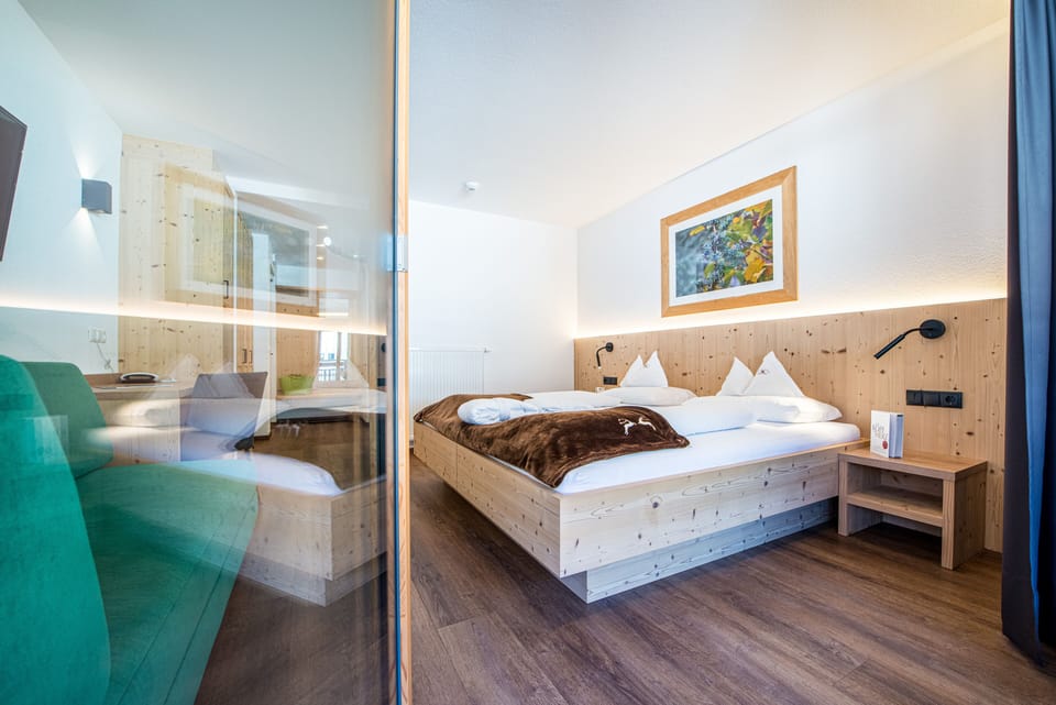 Superior Double or Twin Room, Balcony (Girasole) | Down comforters, minibar, in-room safe, desk