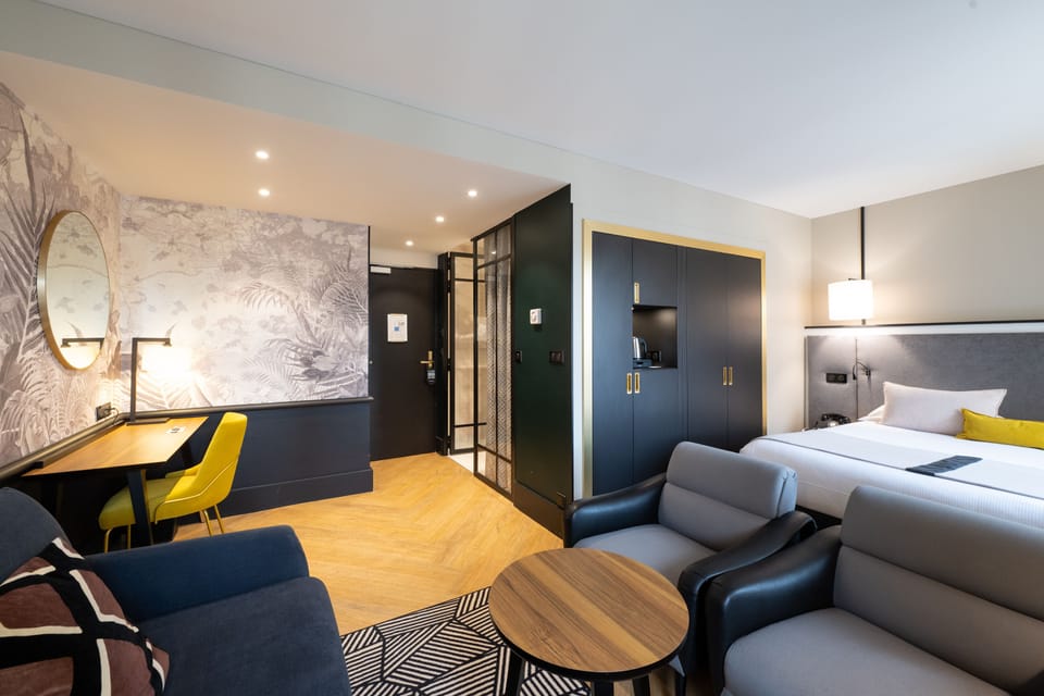 Junior Suite | Premium bedding, minibar, in-room safe, desk