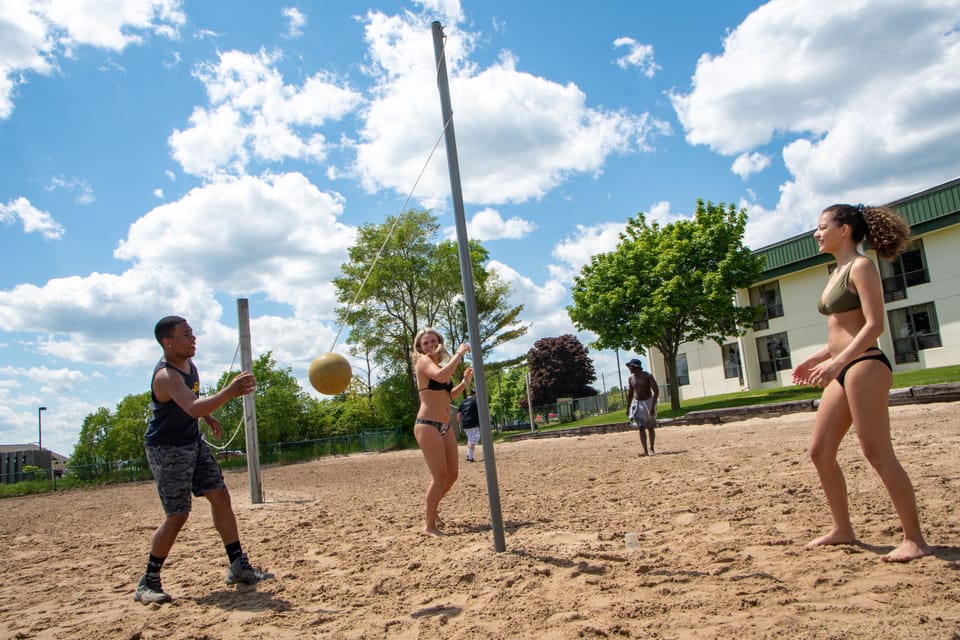 Tawas Bay Beach Resort Hotel in East Tawas