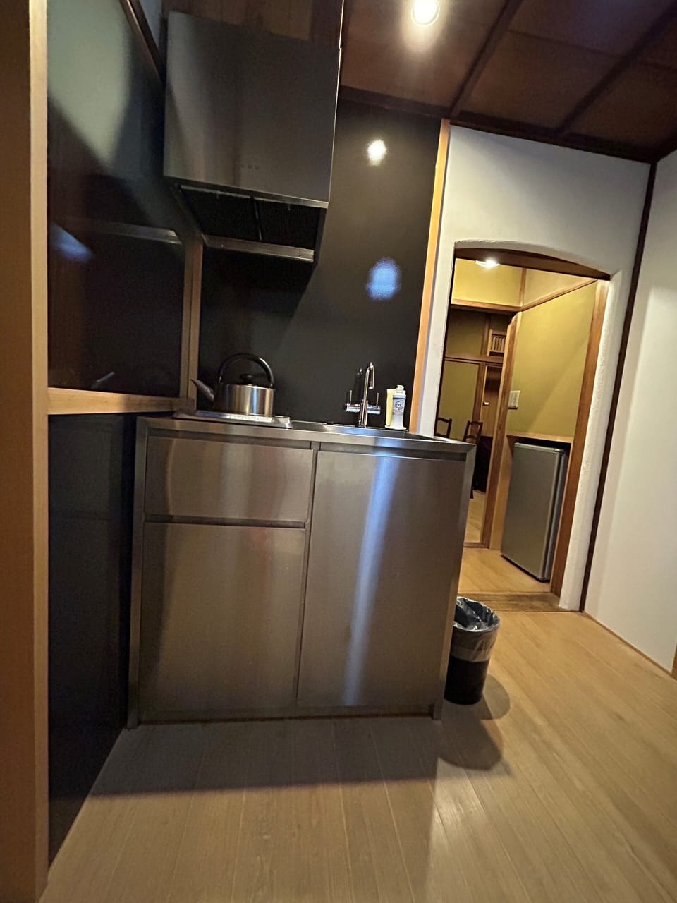 Momiji-an | Private kitchen | Fridge, microwave, oven, stovetop