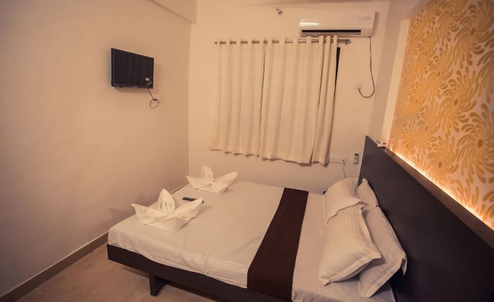 Luxury Room, 1 Bedroom | Rollaway beds, free WiFi