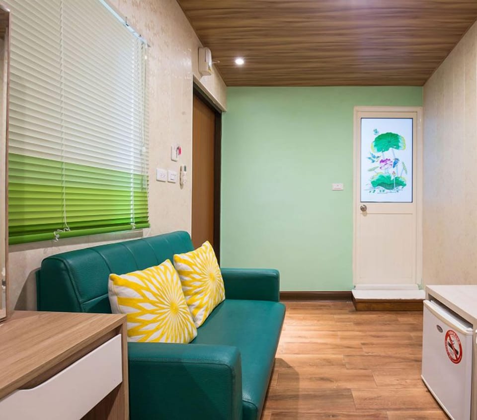 Economy Double Room | Desk, blackout drapes, rollaway beds, free WiFi