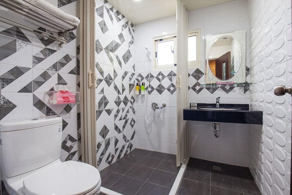 Standard Double Room | Desk, blackout drapes, rollaway beds, free WiFi