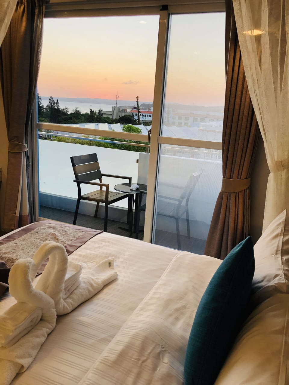 Deluxe Double Room, 1 King Bed, Balcony | Blackout drapes, soundproofing, free WiFi, bed sheets