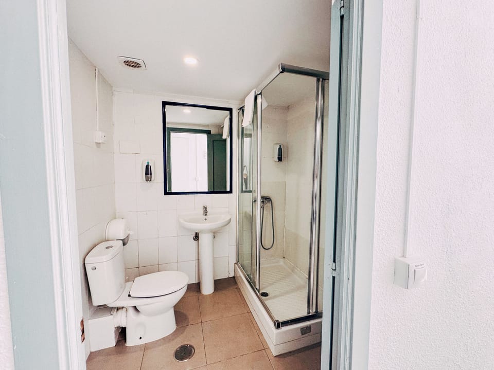 Twin Room | Bathroom | Hair dryer, bidet, towels