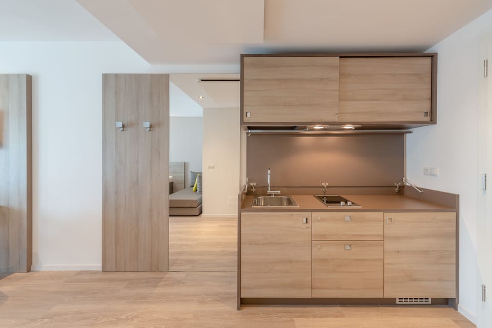 Comfort Studio, 1 Bedroom | Private kitchen | Mini-fridge, electric kettle