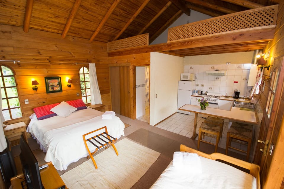 Standard Cottage, 1 Bedroom | Premium bedding, down comforters, memory foam beds
