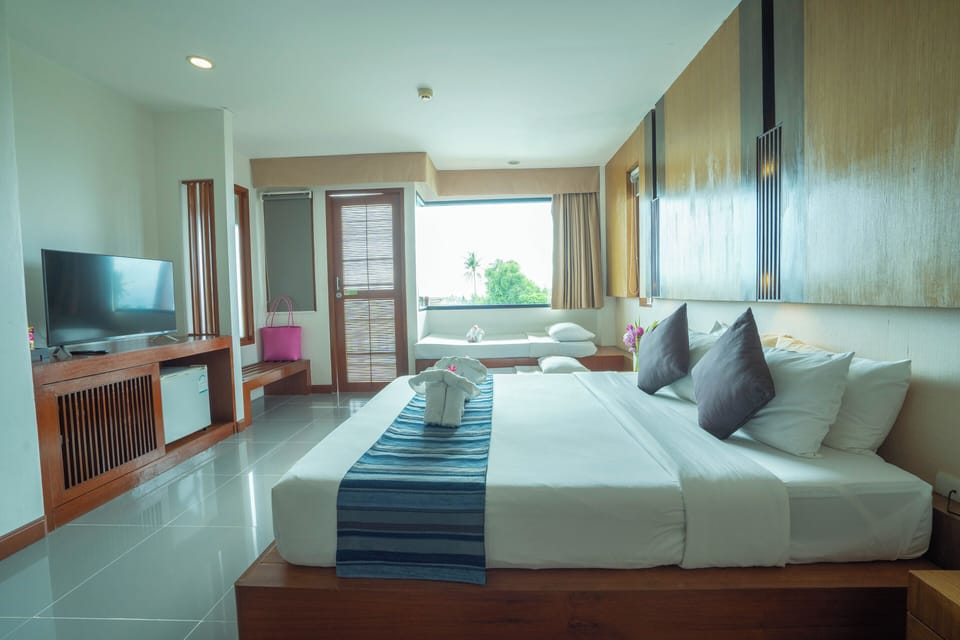 Grand Deluxe Family 2 rooms with connecting door | Premium bedding, minibar, in-room safe, desk