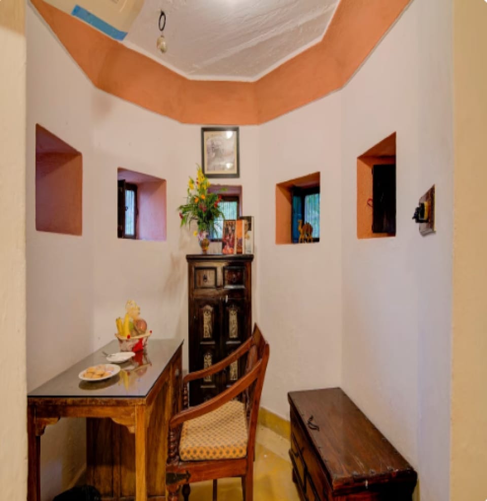 Deluxe Room, 1 Double Bed | Premium bedding, desk, soundproofing, individually decorated