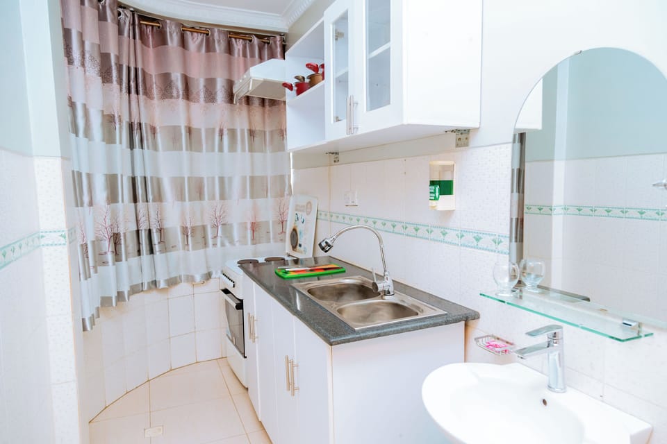 Grand Suite | Private kitchen | Espresso maker, fridge, electric kettle