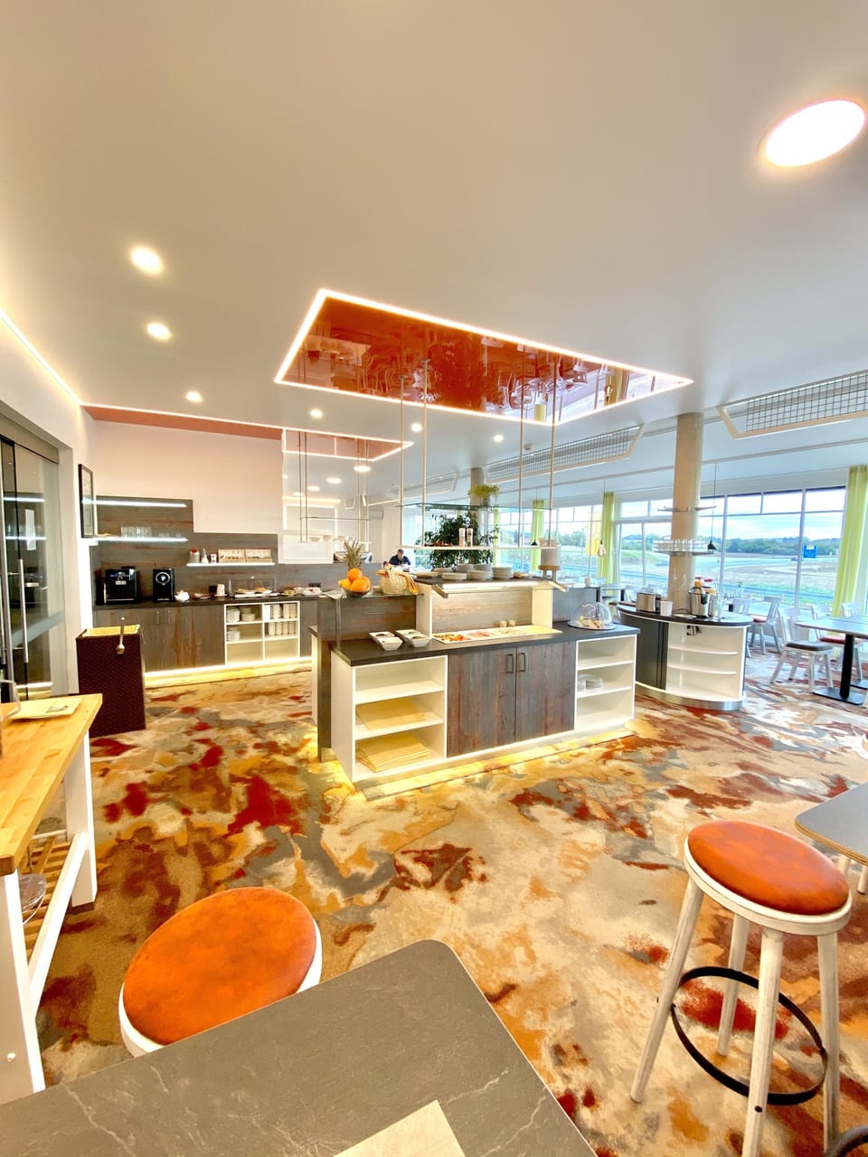 Daily buffet breakfast for a fee