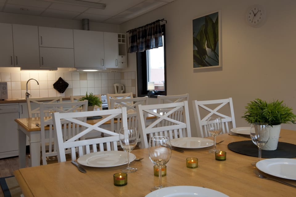 Twin Room (Hostel) | Shared kitchen | Shared fridge, shared microwave