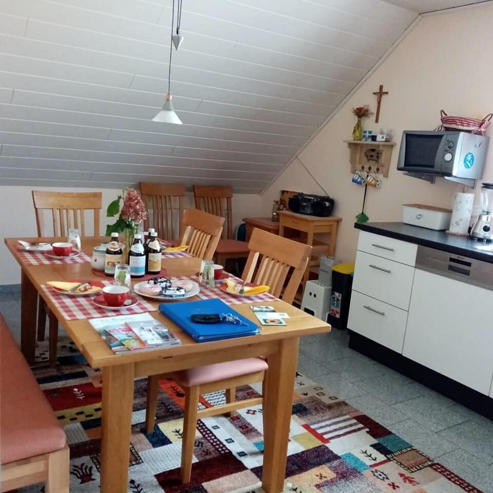 Comfort Apartment, 2 Bedrooms, Balcony, Garden View | Private kitchen | Fridge, microwave, oven, stovetop