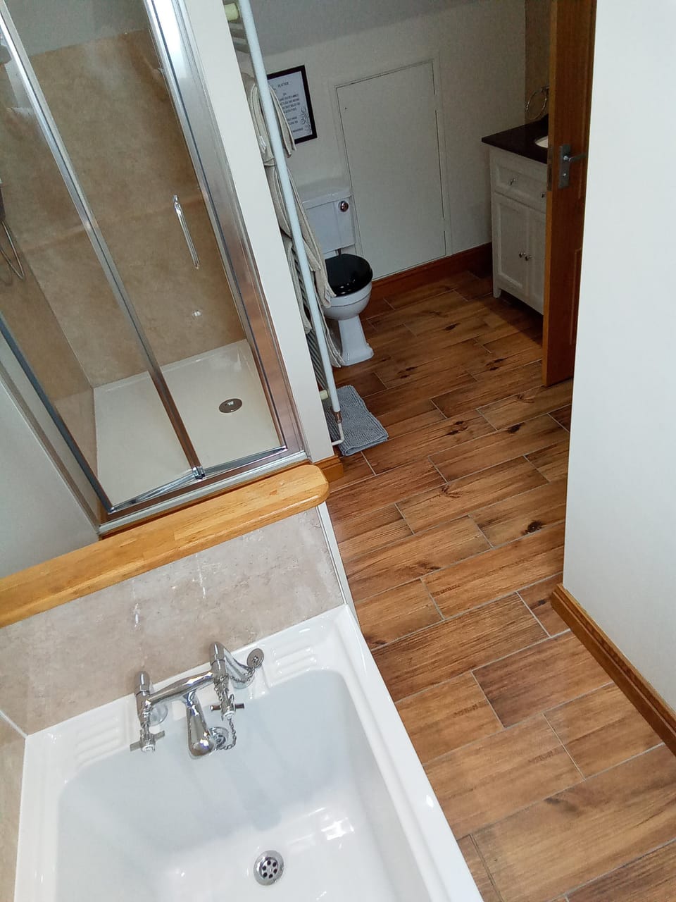 Garden View Room | Bathroom | Free toiletries, hair dryer, towels, soap