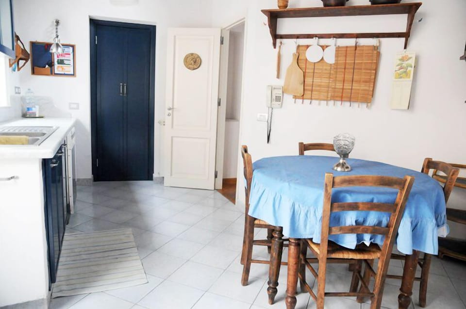 Apartment, 1 Bedroom, Terrace | Private kitchen | Full-size fridge, microwave, oven, stovetop