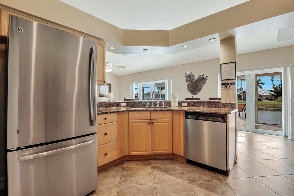 Open, airy, and modern! Paradise at your doorstep.