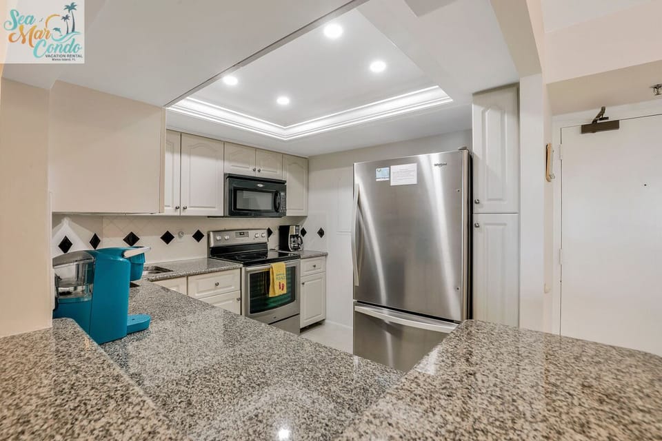 Newly Remodeled Kitchen
