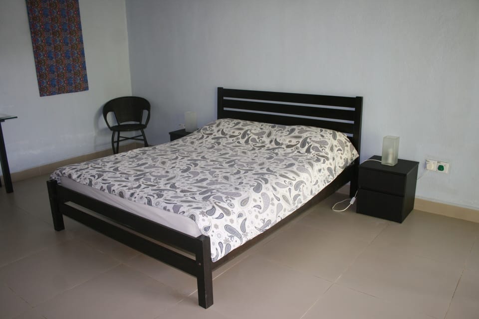 Down comforters, desk, free cribs/infant beds, free WiFi