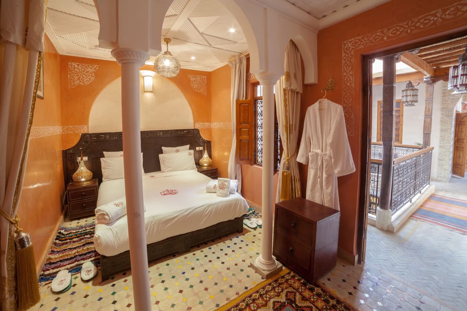 Superior Double Room | Minibar, individually decorated, individually furnished, desk