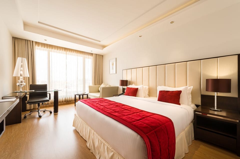 In-room safe, desk, blackout drapes, soundproofing