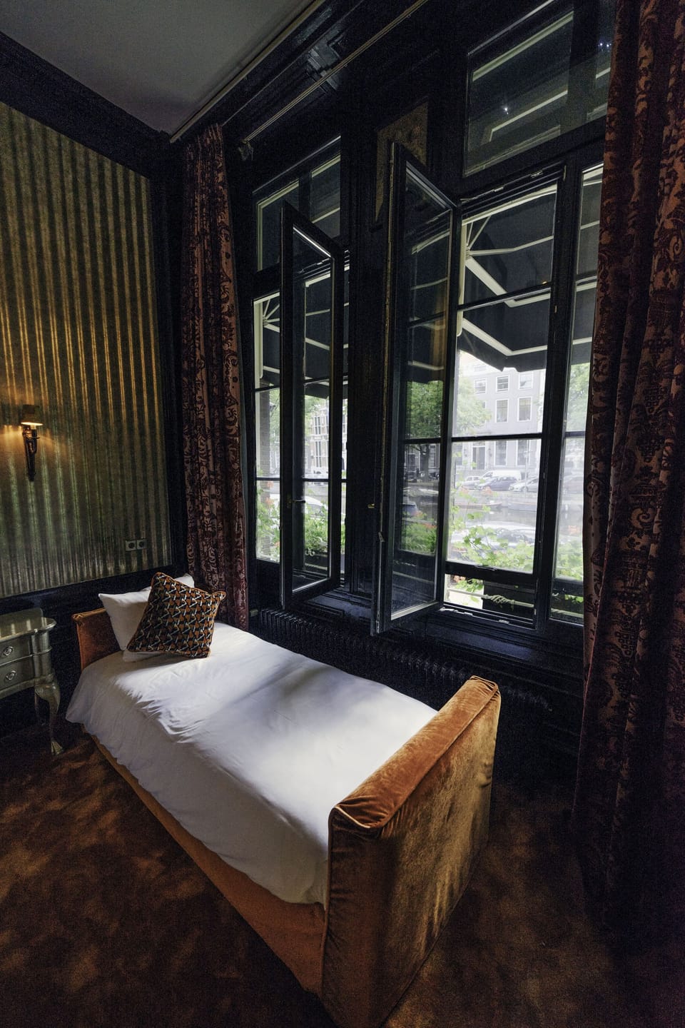Deluxe Triple Room, Jetted Tub, Canal View (Special) | Premium bedding, free minibar, in-room safe, individually decorated