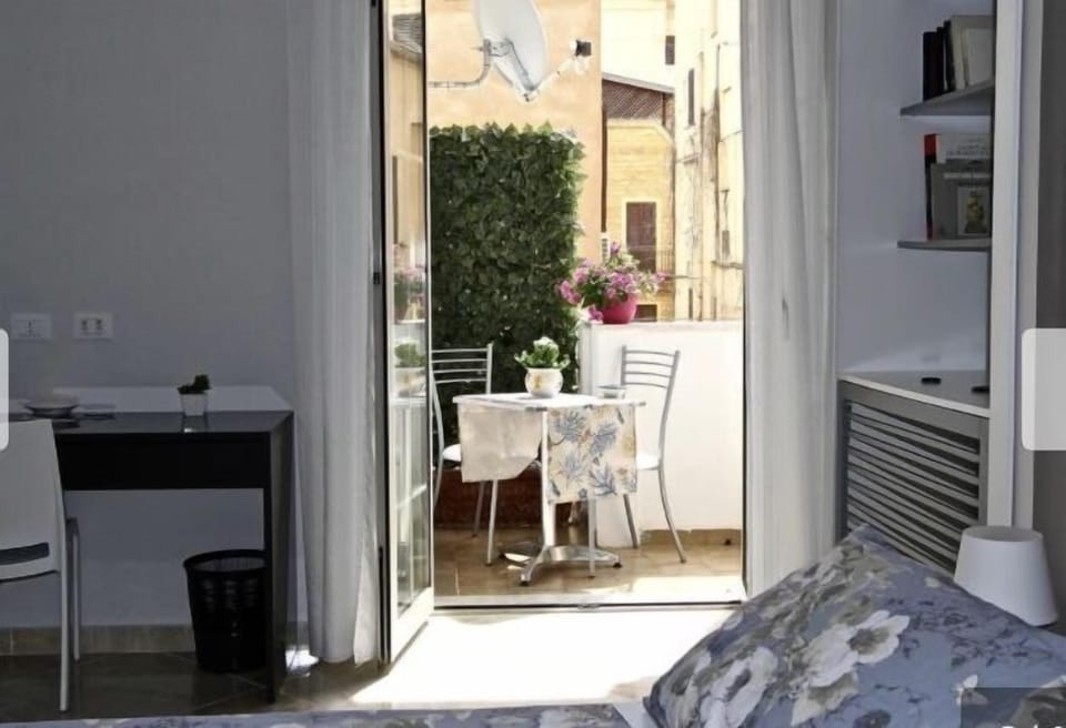 Deluxe Triple Room | Balcony