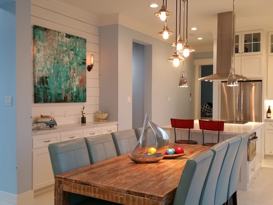 Open concept with dining area and kitchen