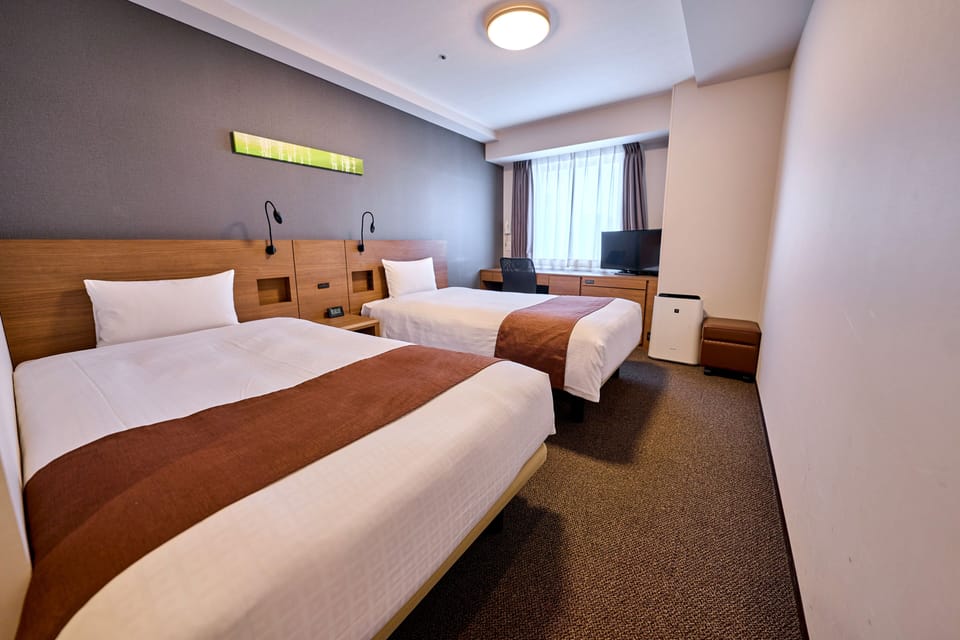 Standard Twin Room, Non Smoking | Desk, free WiFi, bed sheets